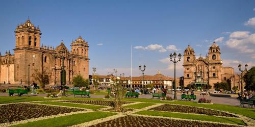 DAY 1: ARRIVAL TO CUSCO + WALKING TOUR AT THE AFTERNOON